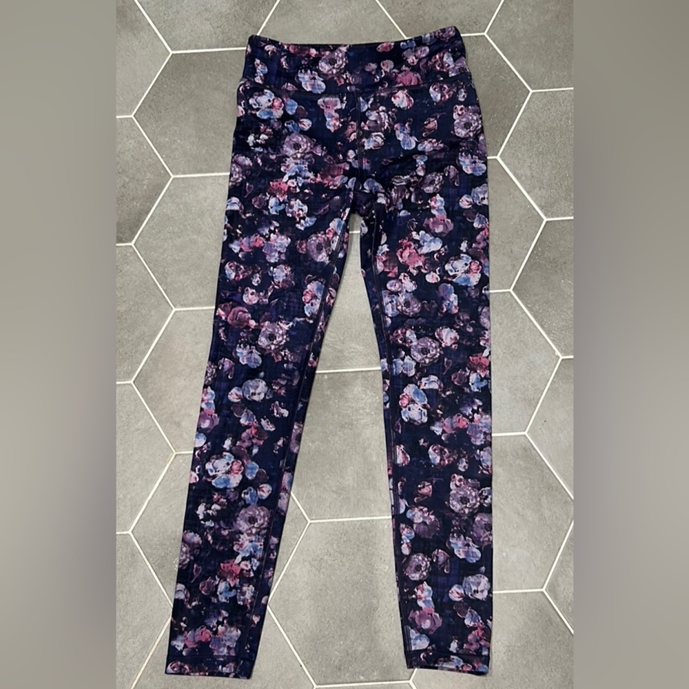 girls athleta leggings!